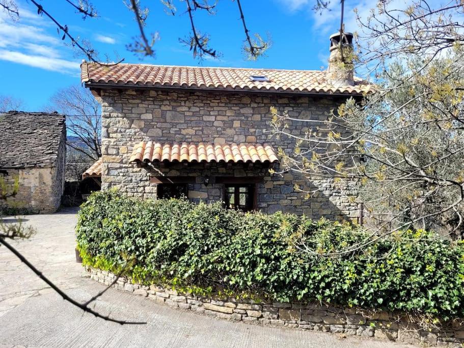 El Pajar De La Plaza Villa Guaso Exteriör bild